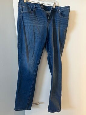 Woman  Dark Blue Jeans - Classic Straight Fit